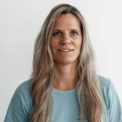 Unsere Kollegin Nina arbeitet im Außendienst und besucht jeden Tag Patienten mit chronischen Wunden.